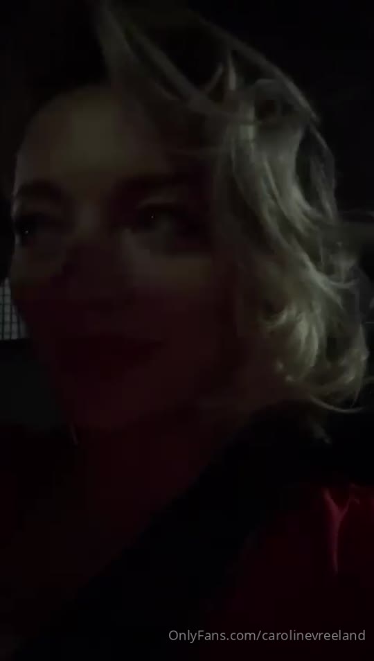 Caroline Vreeland Leaked: Registro íntimo de com close na bunda durinha