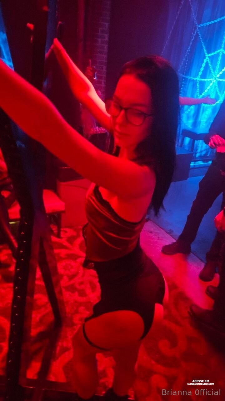 Brianna 0fficial (Brianna Aerial) nua, pelada e vazada