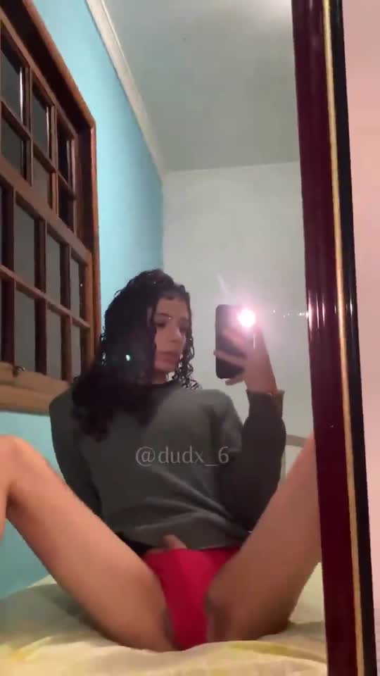 Dudx Leaked: maravilhosa, com a bunda pra cima na cama