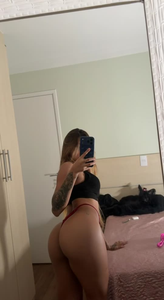 Thaina Rocha is a Marvelous Provocateur on All Fours