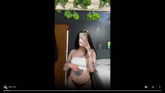 Lwise Luisa nude leak, Fogosa toda molhada no banho