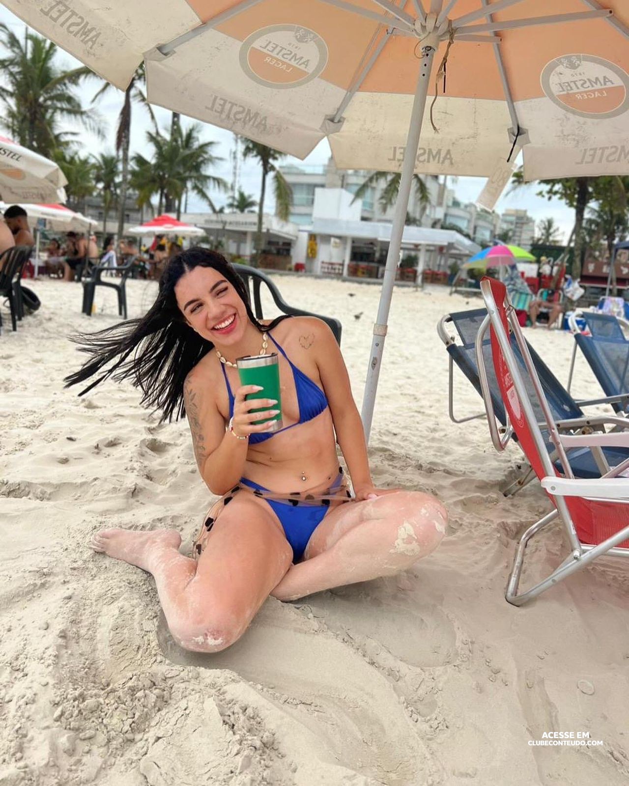 Gostosas de Limeira irresistível, num striptease completo