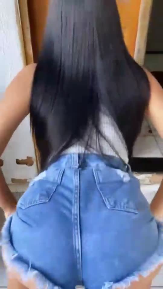 Ninfa Japa Leaked: no chuveiro se ensaboando 🍑