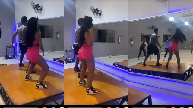 Se tocando embaixo do lençol — ALEXIA SOARES