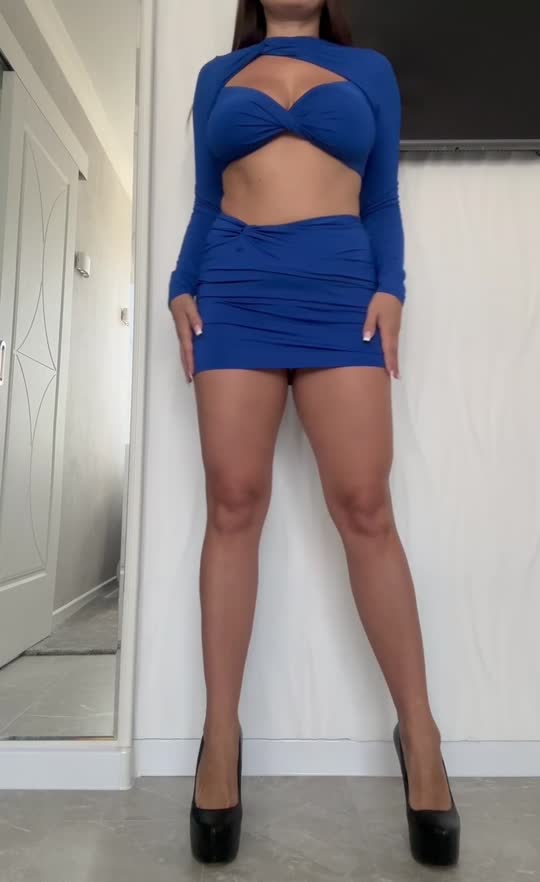 Escandalosa de calcinha fio na cozinha — Mindiyarova11 Uncensored Brazilian Leak