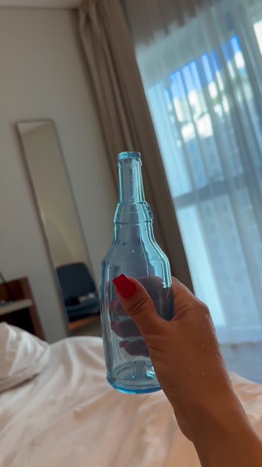 Mindiyarova11 gemendo baixinho sozinha 🔥