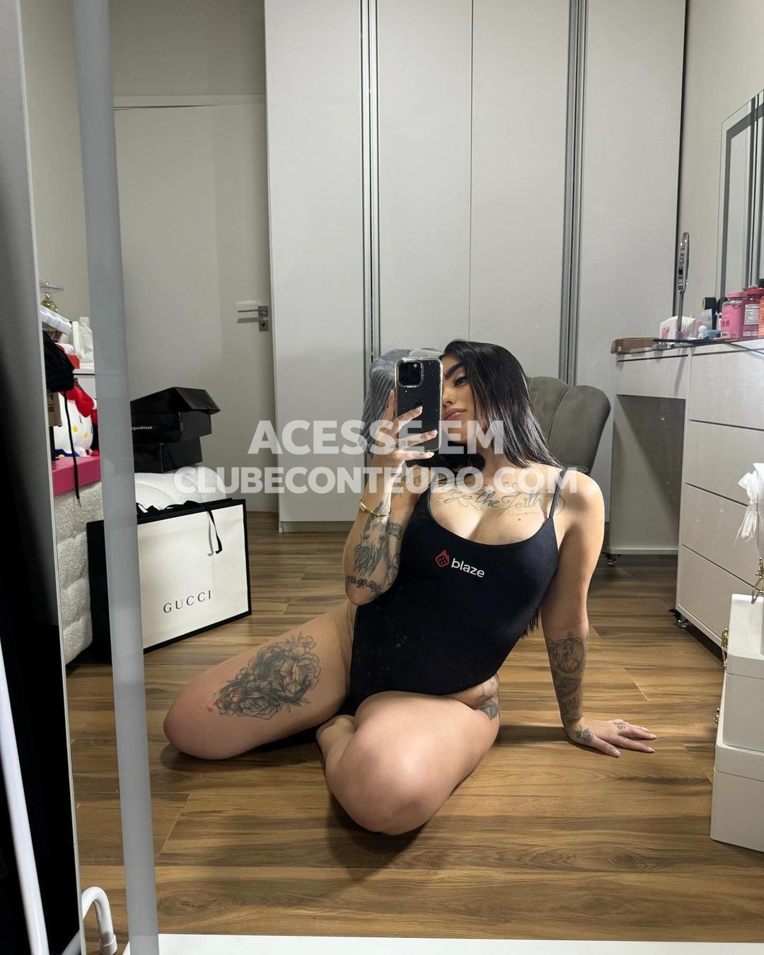 Safada Mc Mirella rebolando gostoso