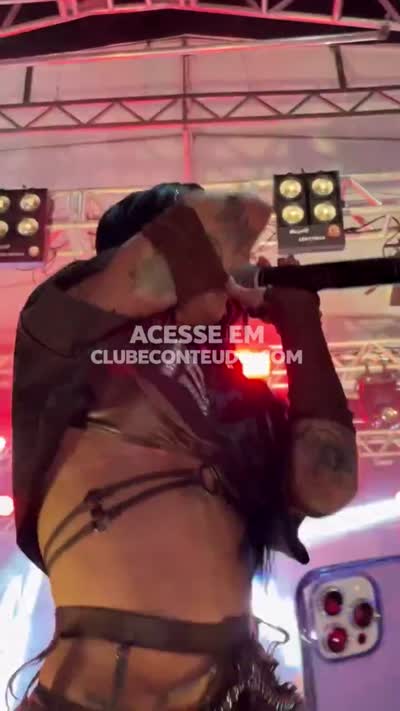 De calcinha molhada no chuveiro 🔥 — Mc Mirella Uncensored Brazilian Leak