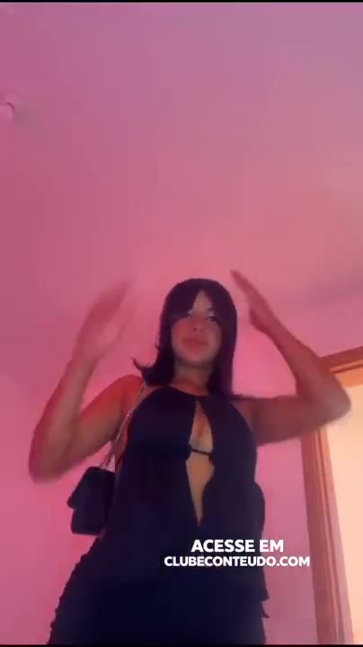 Faveladinhas do RJ (só bblinda) empinando a bunda pra câmera 🔥