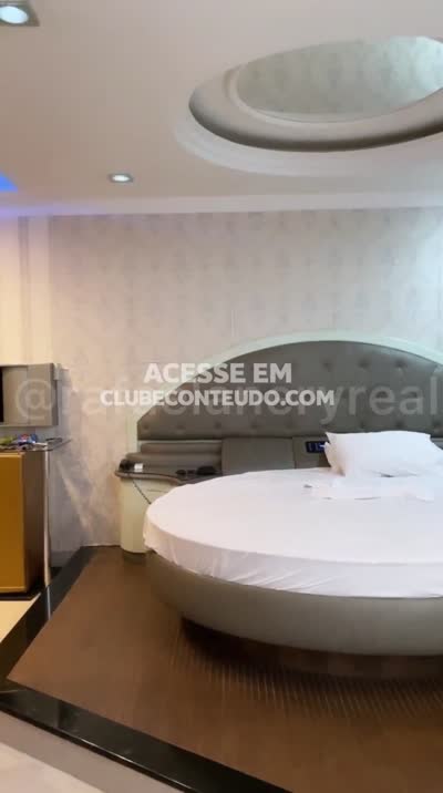 Rafaela Nery — com close na bunda durinha