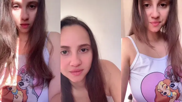 De quatro no sofá — Belinhaiza