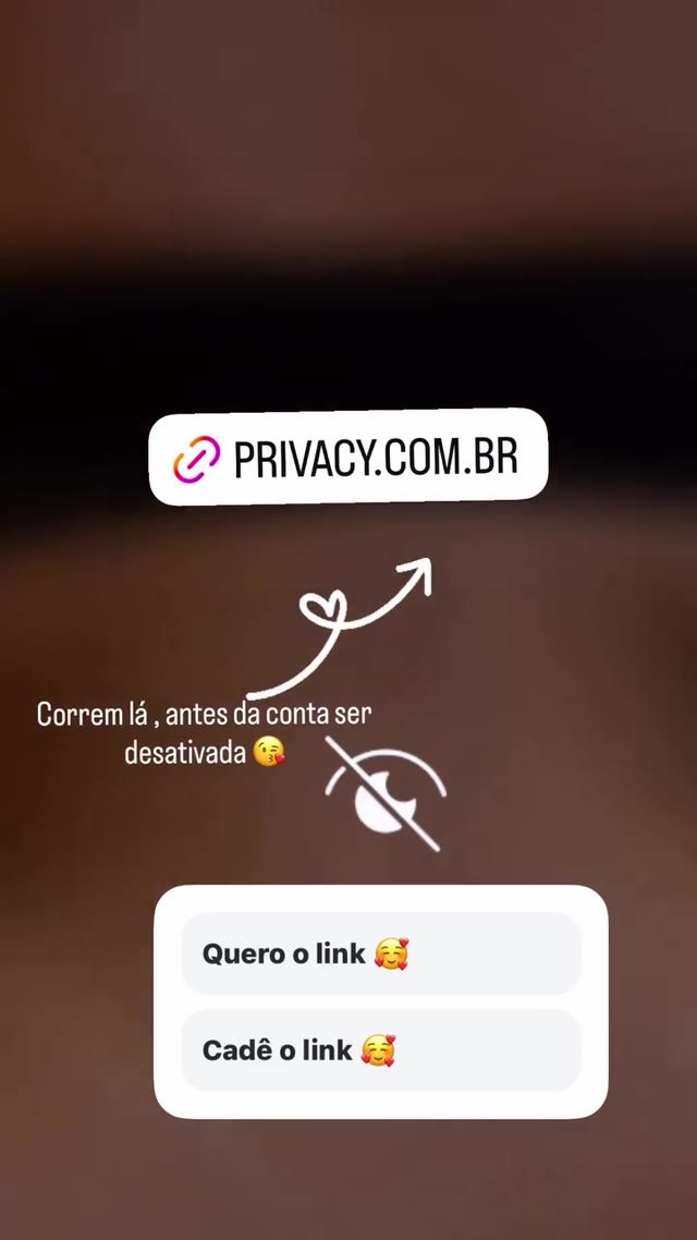 Mir1ani provocando dentro do closet