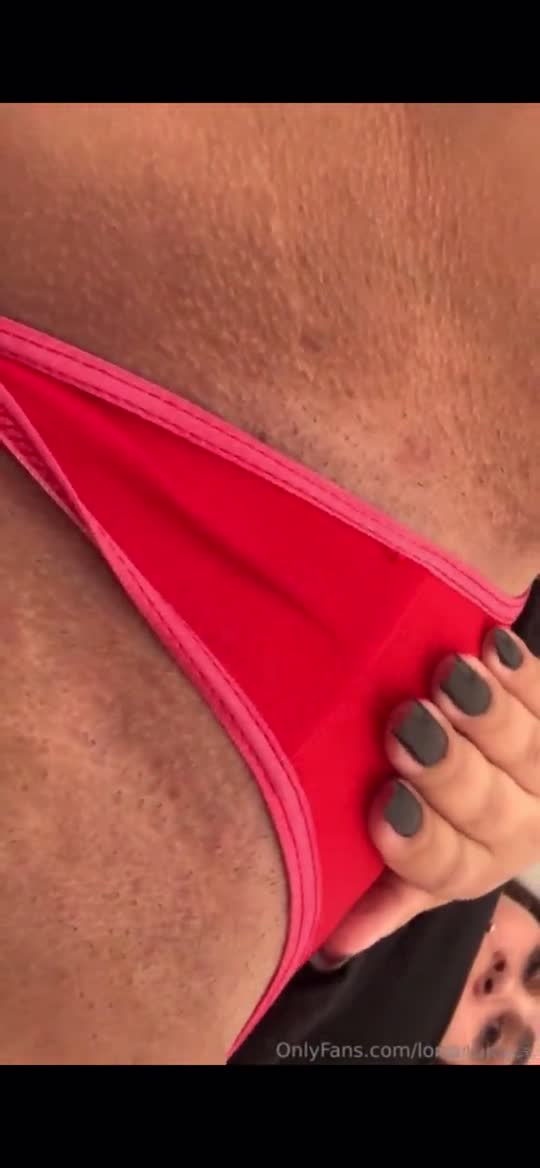 Lorrana Joyce nude leak, Vazou: molhadinha depois do banho