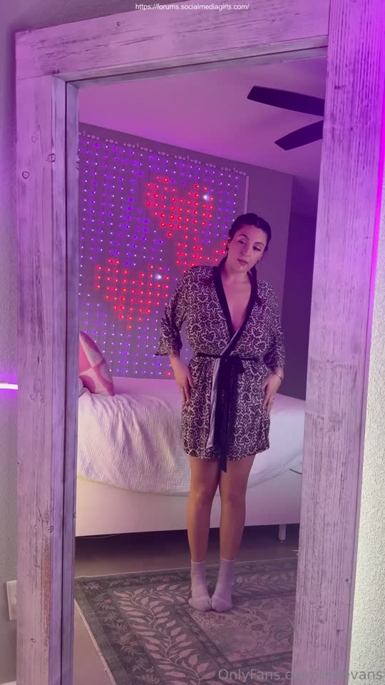 Vazou: Thatgirltati_ Aka Xoxo_t no chuveiro se ensaboando