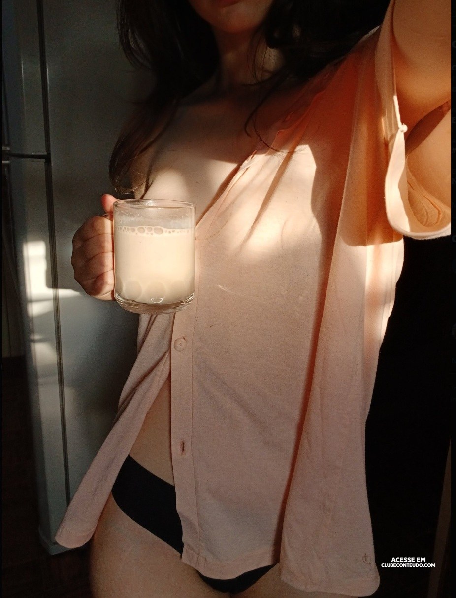 Princesamaru: dançando funk sem roupa