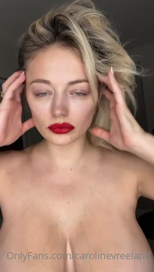 Leaked video of Caroline Vreeland, rebolando sem parar, dançando funk sem roupa