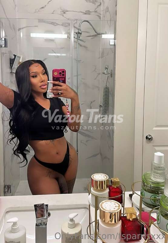 Peladinha no quarto — travesti TS ParrisXXX sem censura