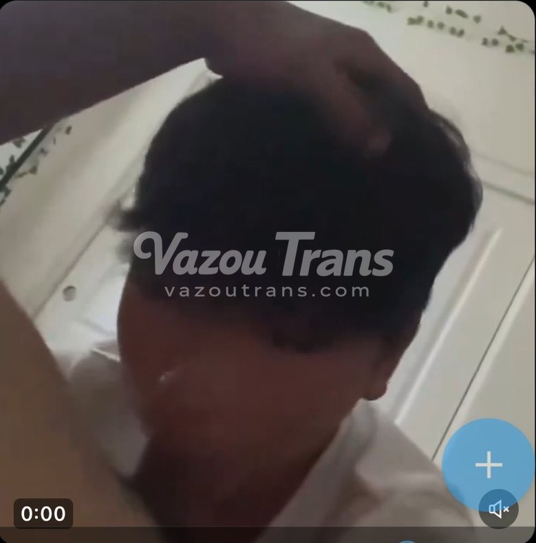 Vídeo +18 trans: kaybaebi gostosa num striptease completo