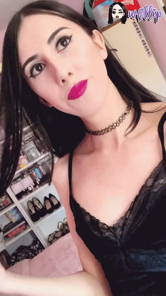Seduzindo a câmera, mostrando tudo sem pressa #15 — travesti Manu Maya sem