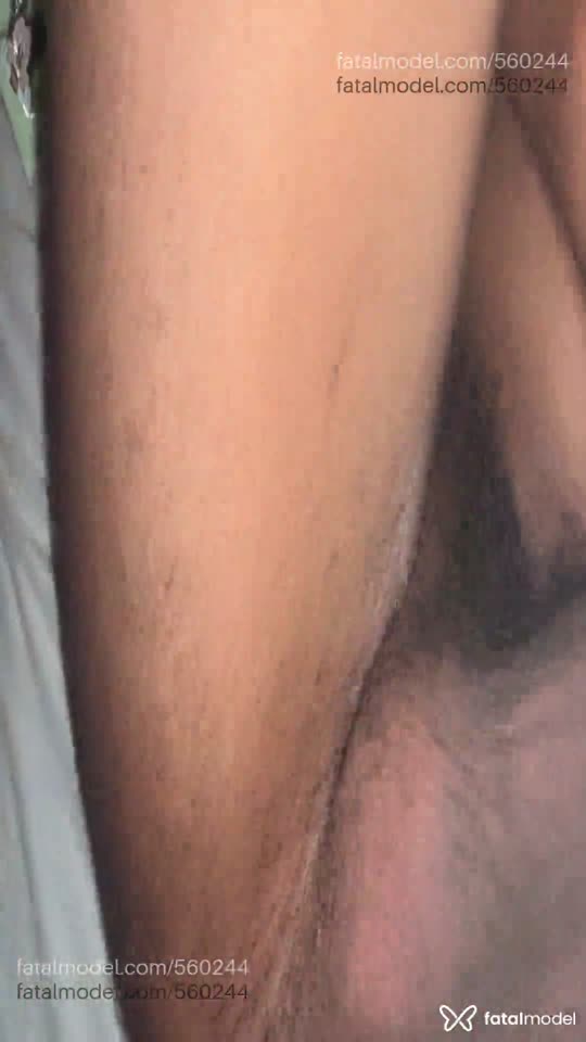 Atrevida, rebolando gostoso — travesti Patrícia Steinkopf/@patriciasteinkopf