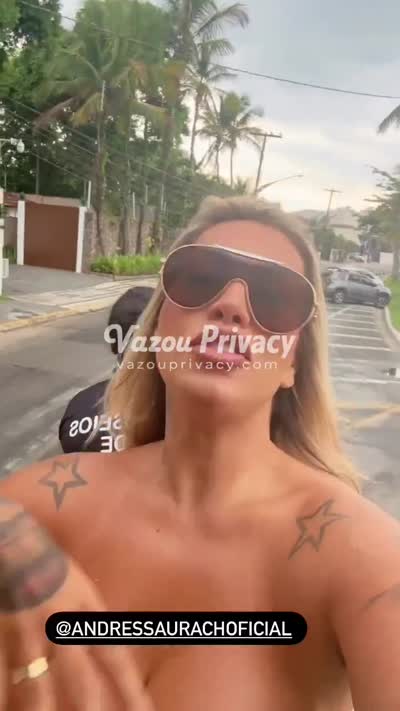 Sedutora Andressa Urach peladinha no quarto #541