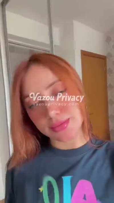 Jennefer Karoline perfeita, mostrando tudo sem pressa