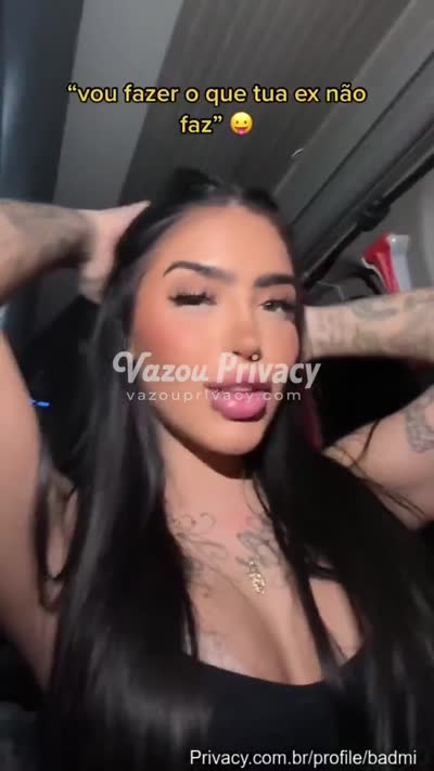 Mc Mirella perfeita, rebolando gostoso