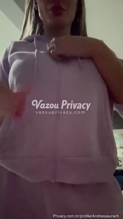 De quatro no sofá — Andressa Urach #724