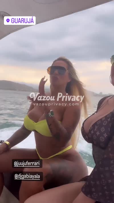 Andressa Urach: molhadinha depois do banho #548