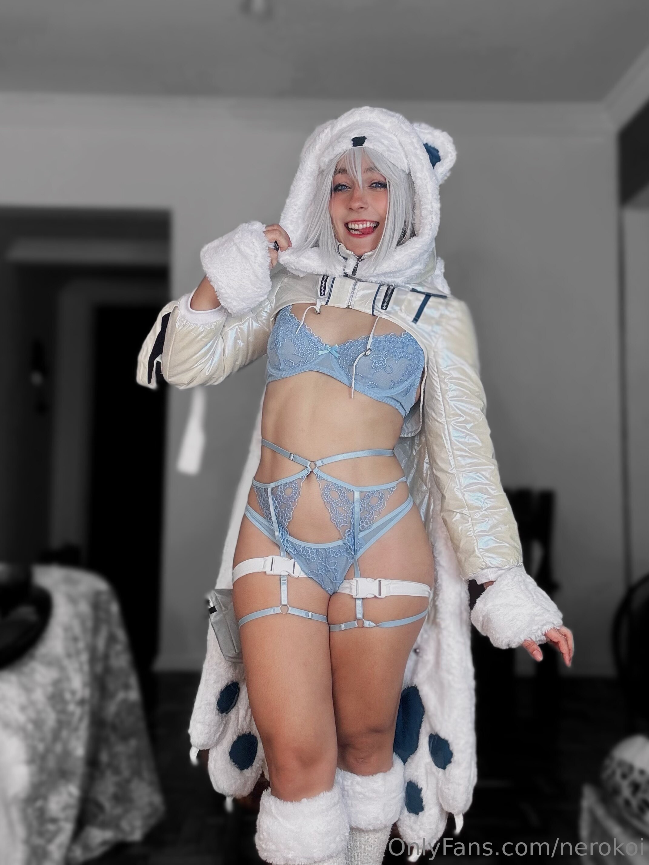 Vazou o privacy de Nerokosplayer, dançando funk sem roupa