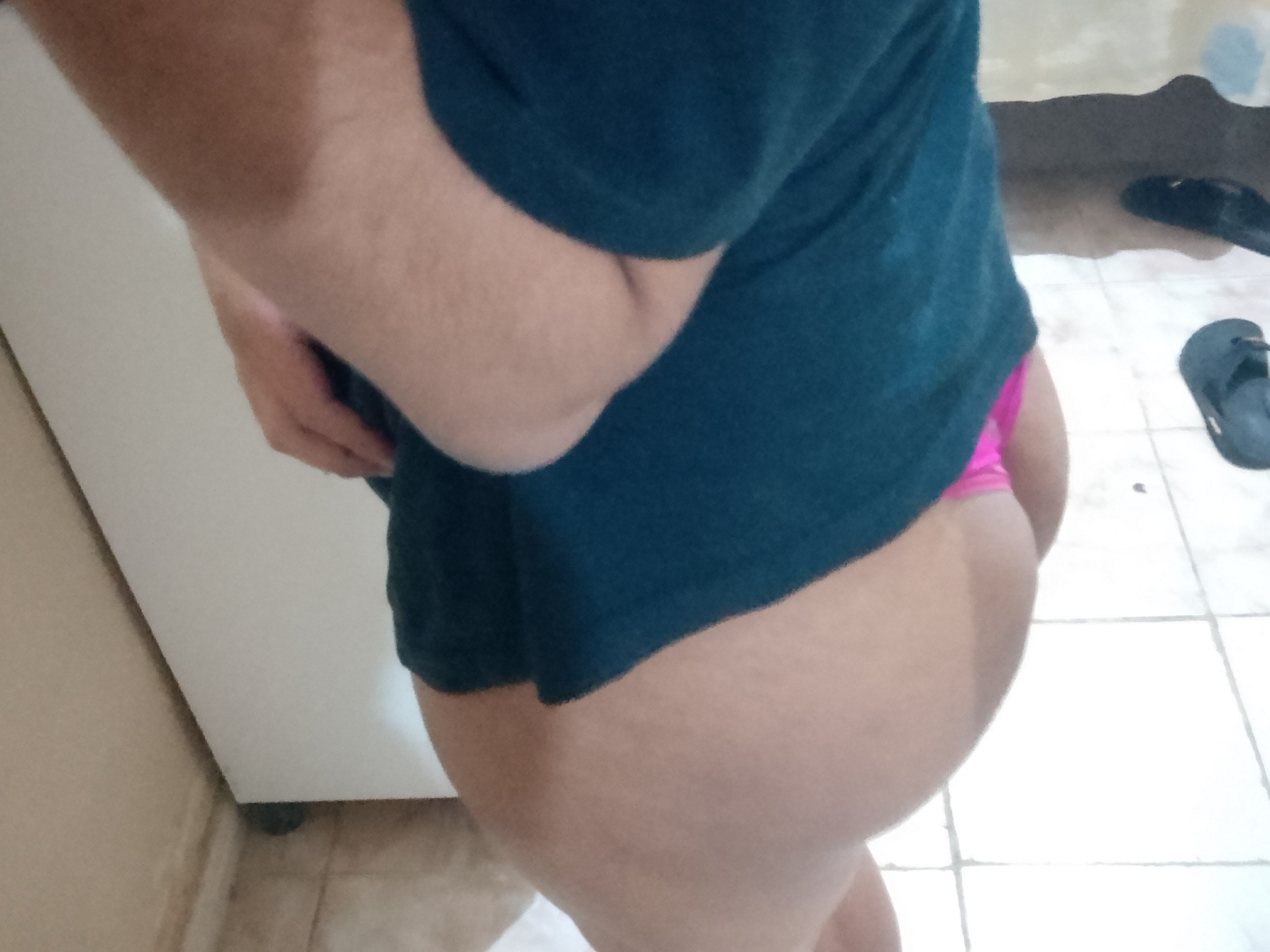 OnlyFans vazado: Os Melhores Femboys escandalosa brincando sozinha na cama