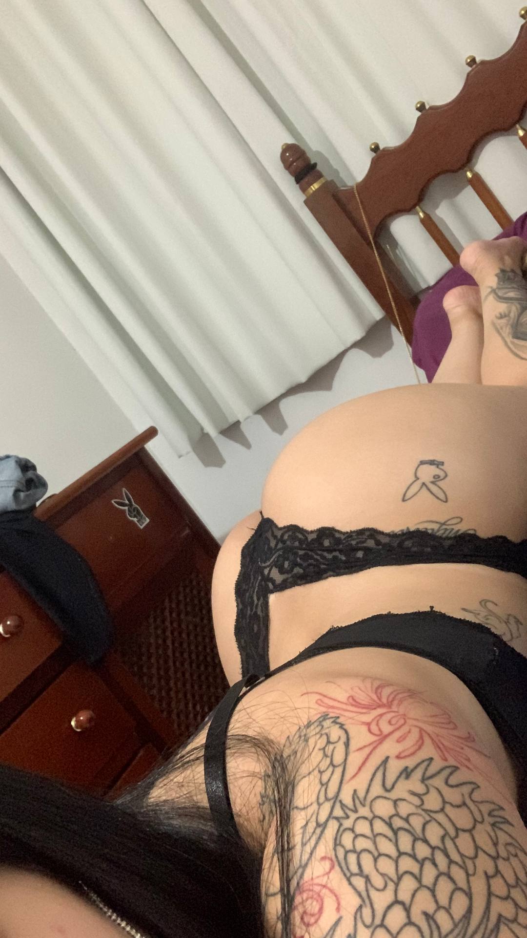 Bruna Santini sapeca, com close na bunda durinha
