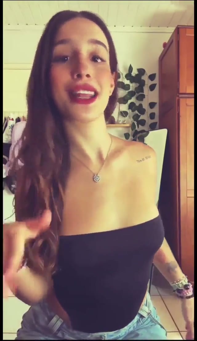 Adrielly Rot nude, naked and leaked