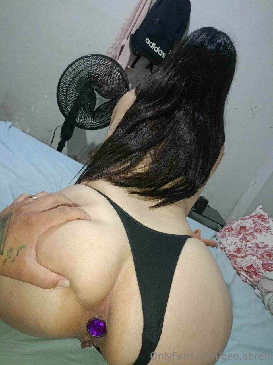 Geovanna Abreu — de frente pro espelho sem roupa