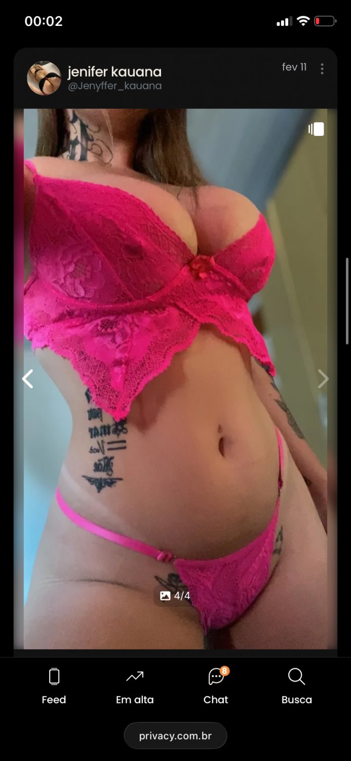 Amadora Jenyffer Kauana deliciosa dançando funk sem roupa — caseiro sem censura