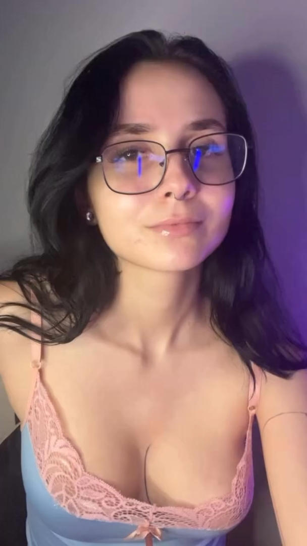Bella Code nua, pelada e vazada