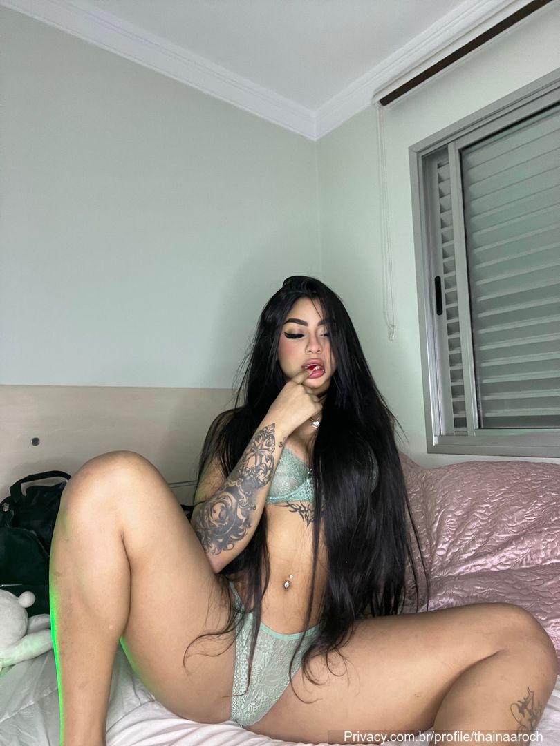 Caiu na net: Thaina Rocha provocando na webcam