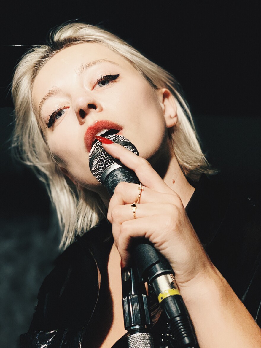 Caroline Vreeland: de meia-calça rasgada