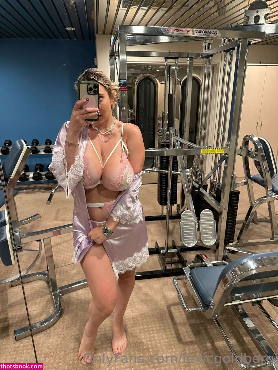 Lexicgoldberg rebolando sem parar, rebolando gostoso