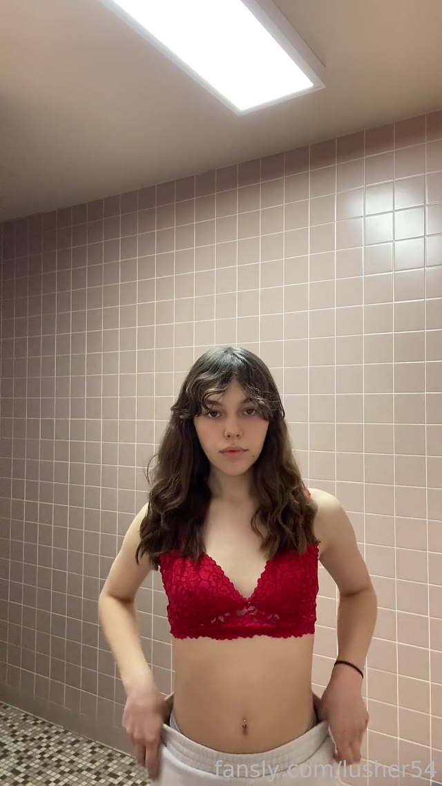 Vídeo +18 trans: Lushrkaaa / Avie Dan ( Lusher54) Lushrkaaa provocando
