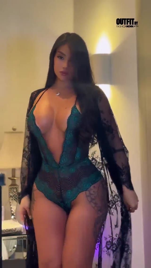 Vídeo +18 trans: Maria Eduarda / Realeduardas2 Maria Eduarda — com o bumbum