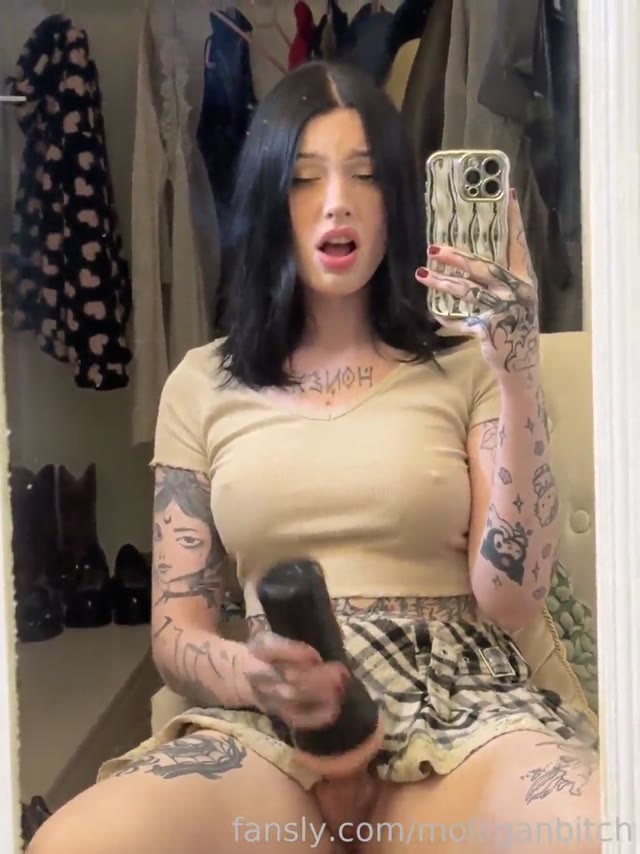 Molliganbitch | Julia Molligan: trans amadora brasileira, deliciosa, dançando