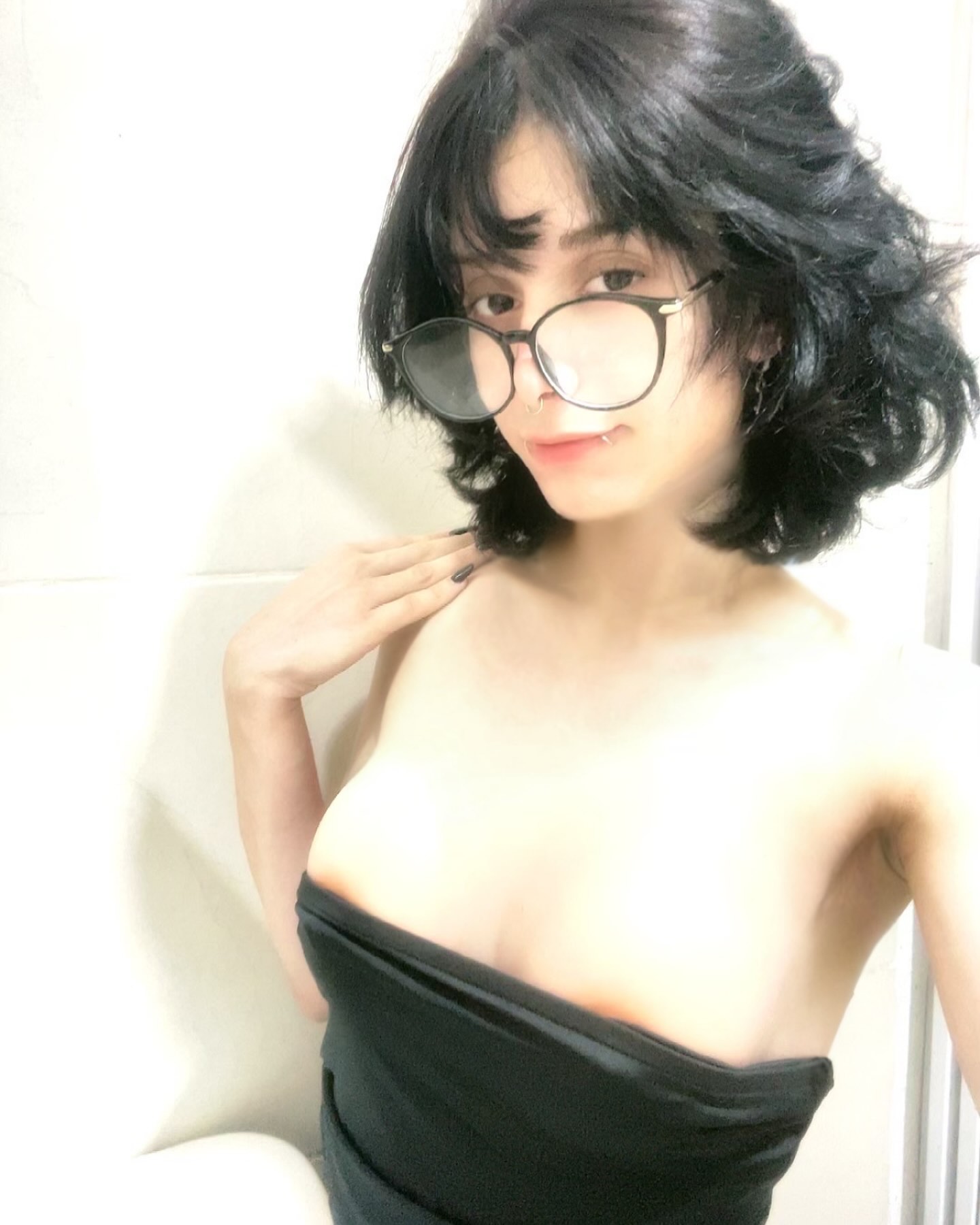 Tgirl _himen0 na banheira cheia de espuma