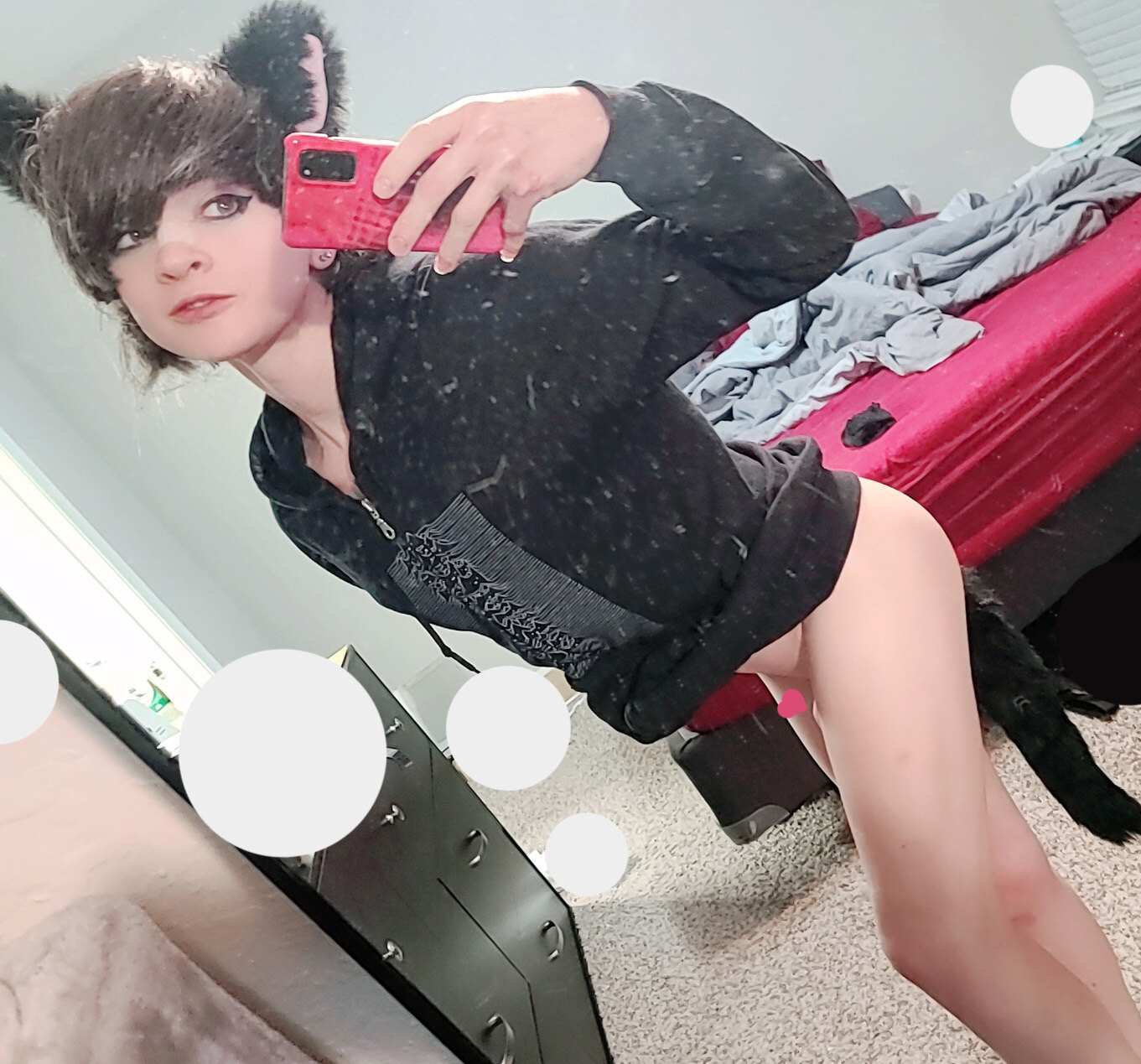 Tgirl trappychan_ fogosa, toda molhada no banho