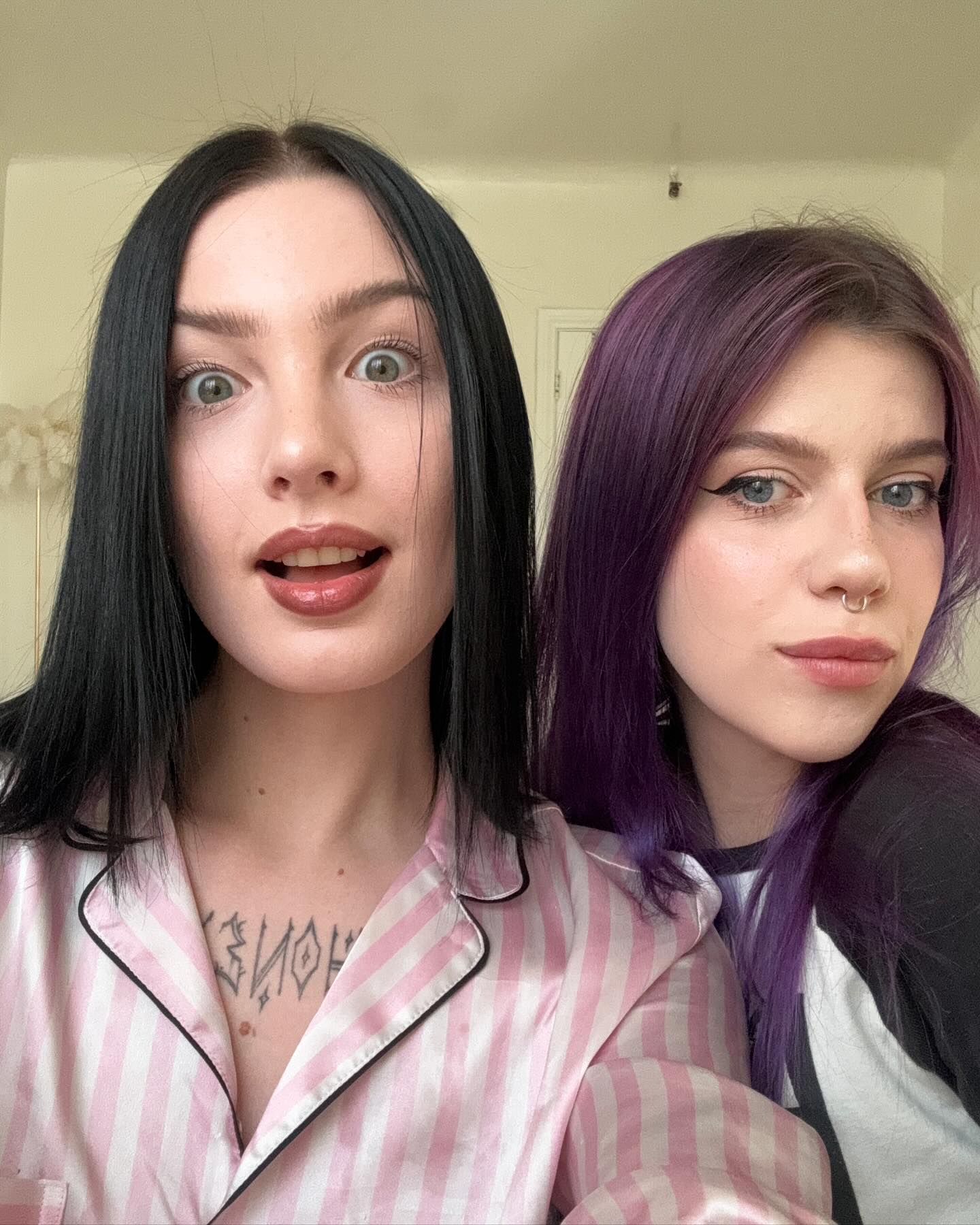 Vídeo +18 trans: molliganbitch | Julia Molligan Antes de dormir sem pijama