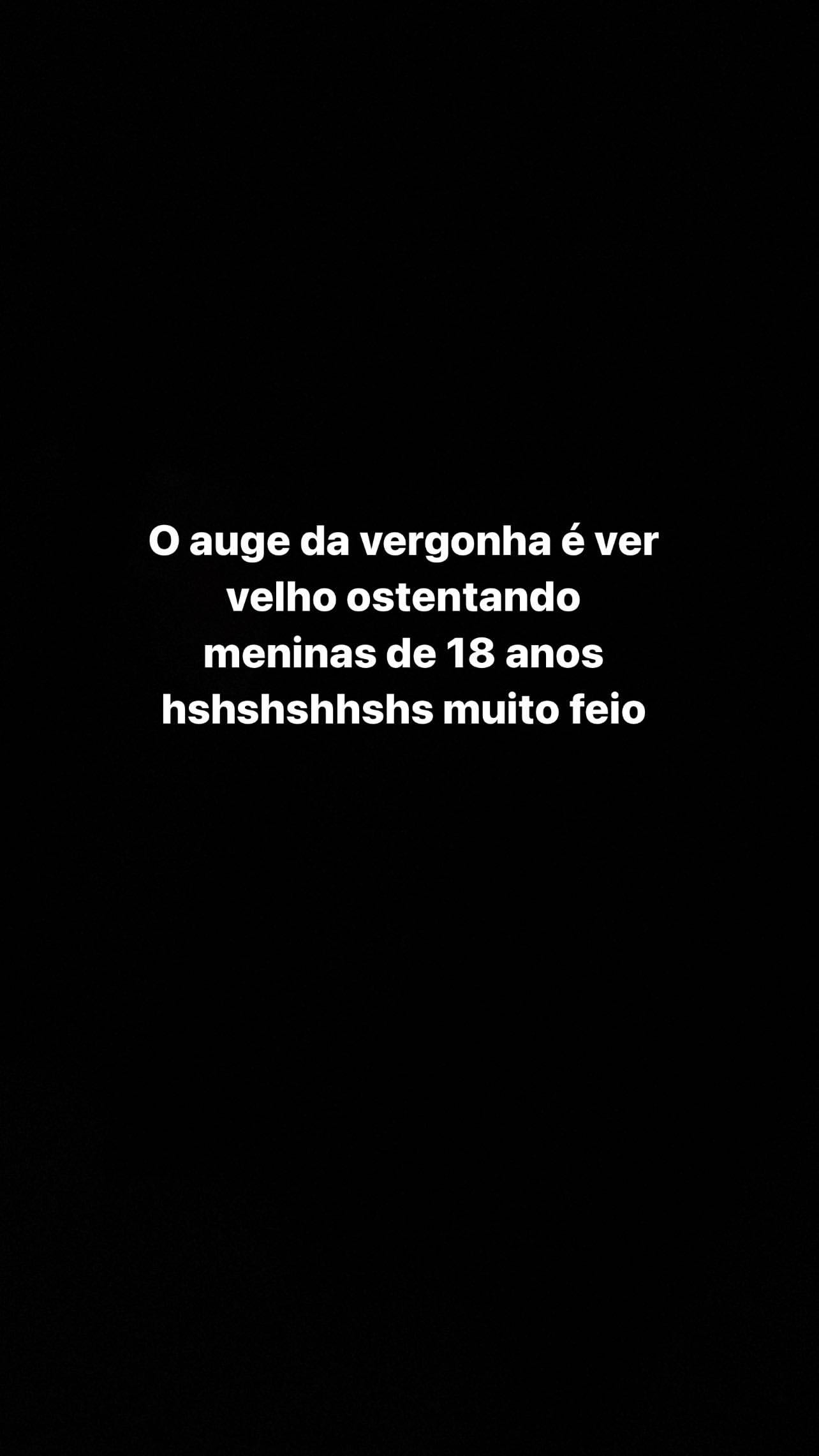 Vídeo +18 trans: Sayuri Mattar Sapeca nua tomando sol na varanda