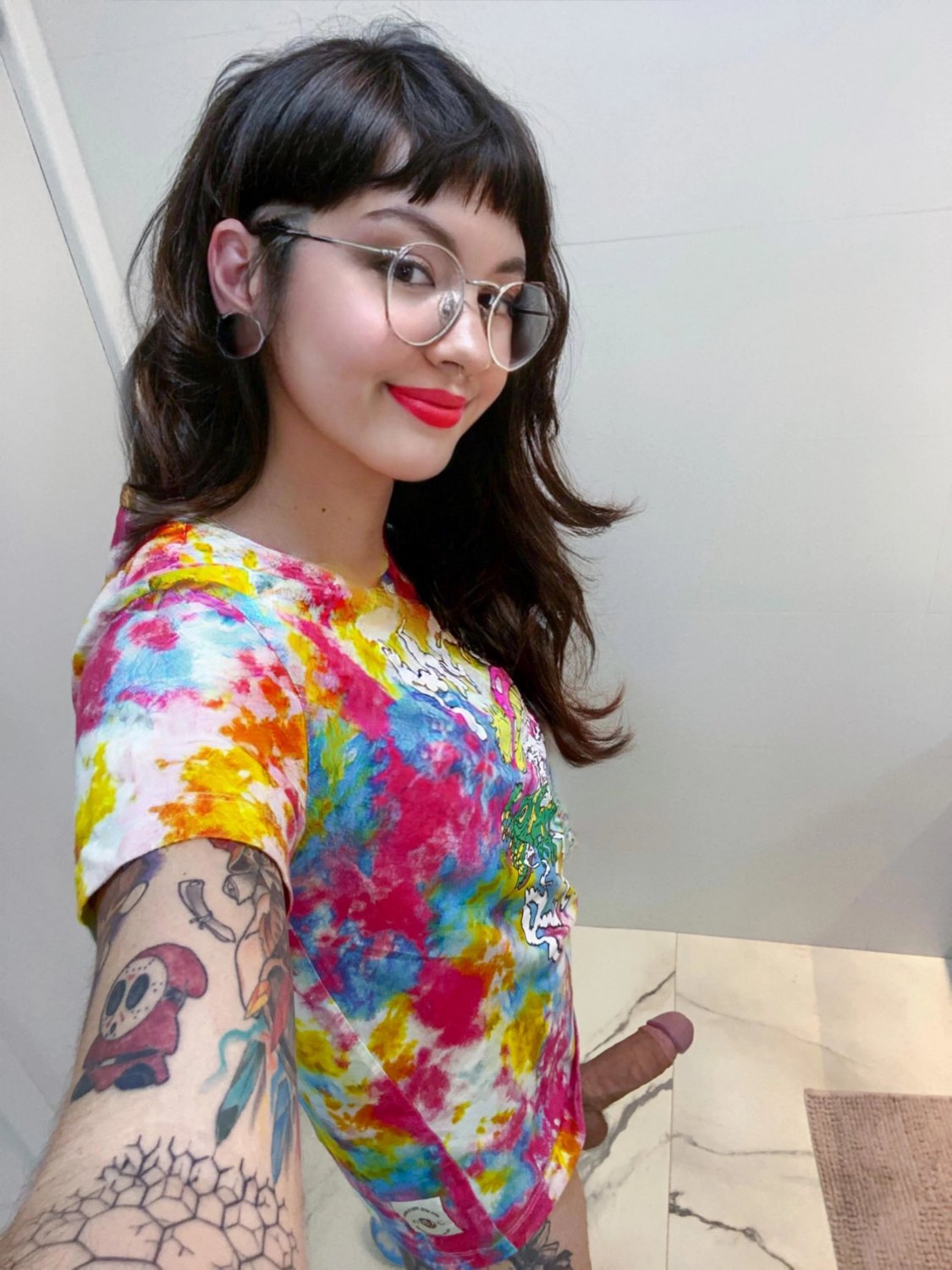 Gostosa antes de dormir sem pijama — travesti Manu Maya sem censura