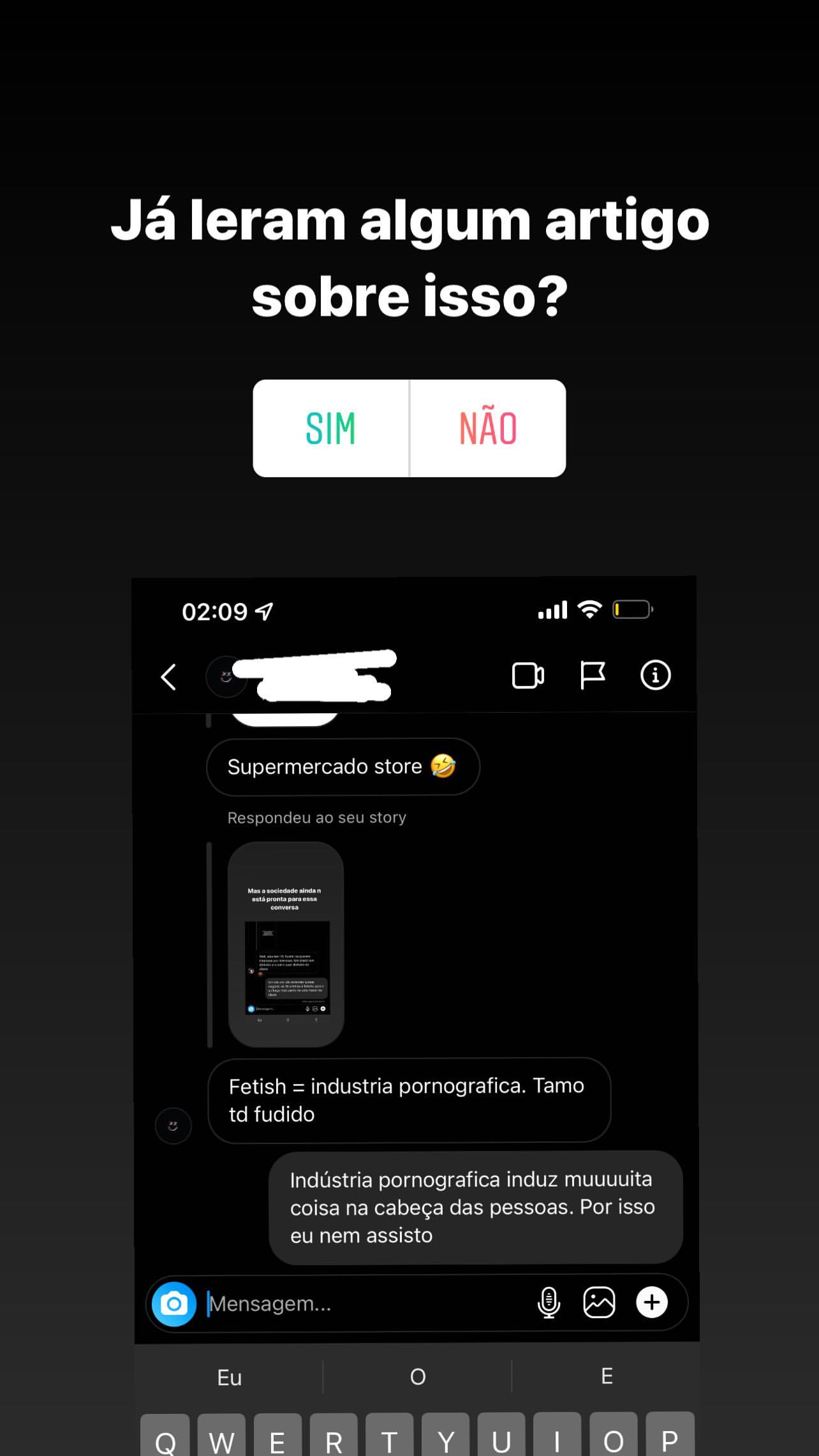 Toda molhada no banho — travesti Sayuri Mattar sem censura