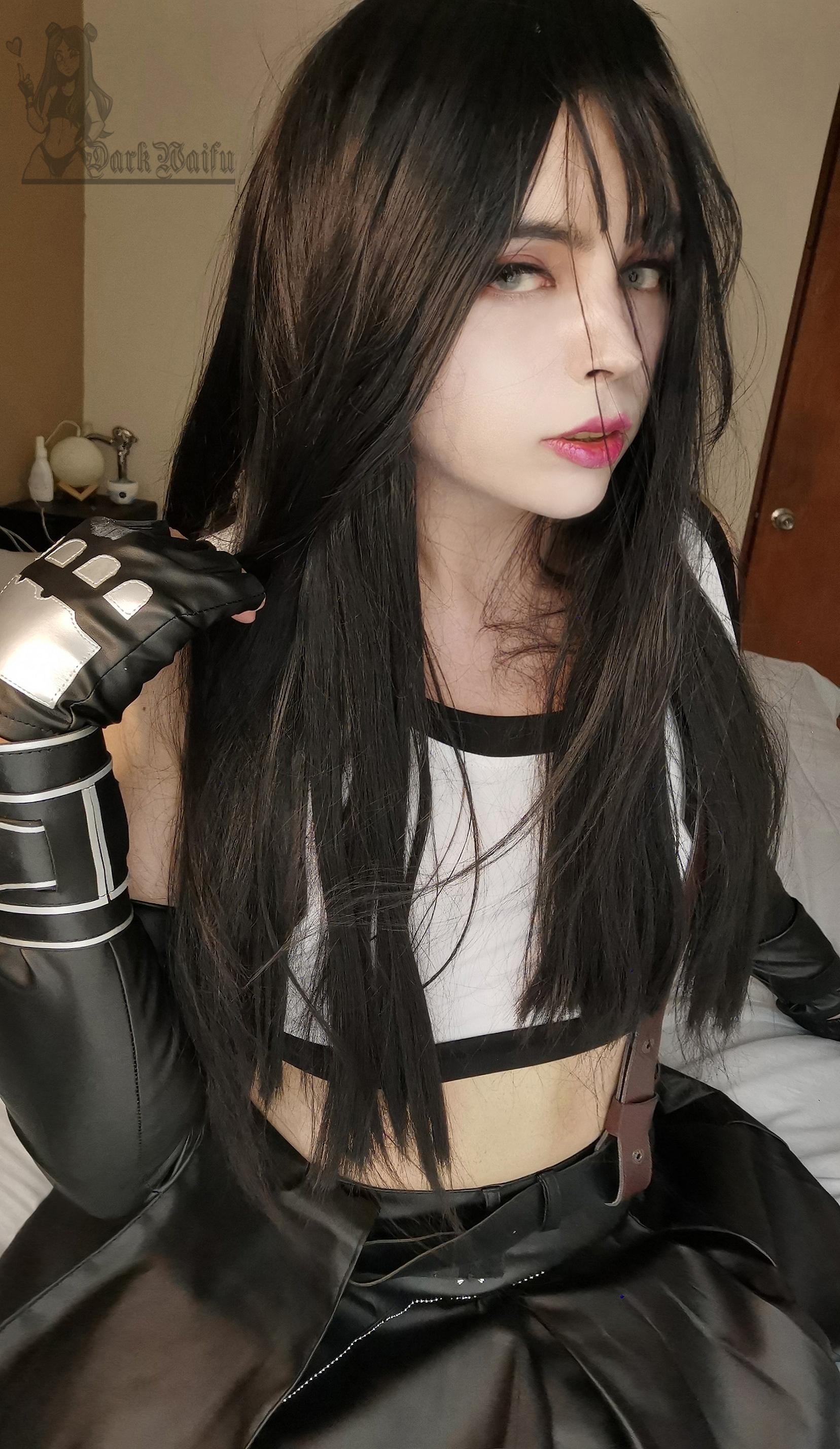 Vídeo +18 trans: DarkWaifuTrap Rebolando só de shortinho