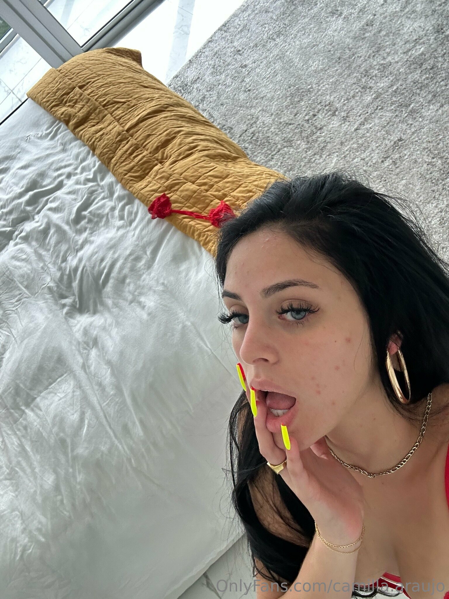 Camilla safada assim que acordou 🍑